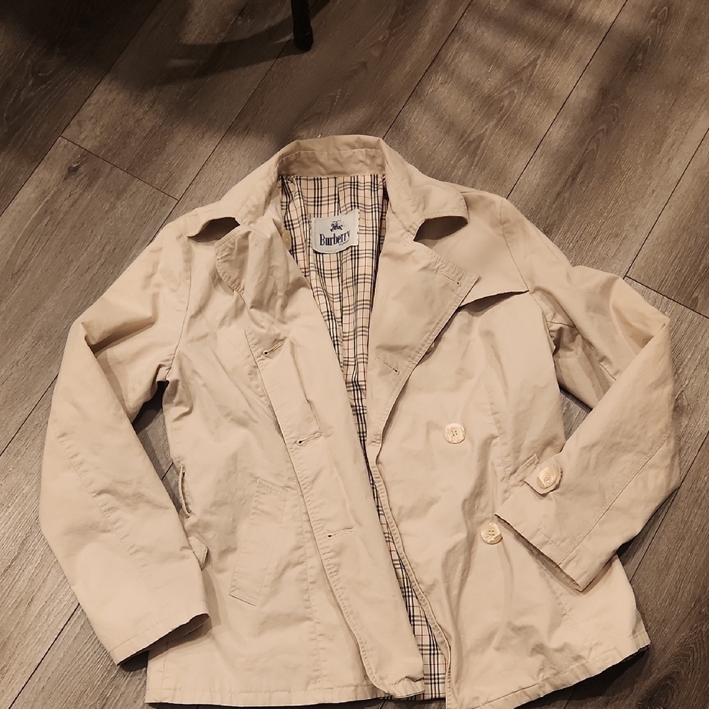 Burberry Light Tan Jacket with Plaid Lining
